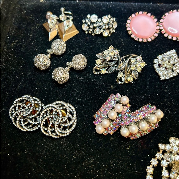 Vintage Clip Earrings Lot of 15. - Picture 3 of 11